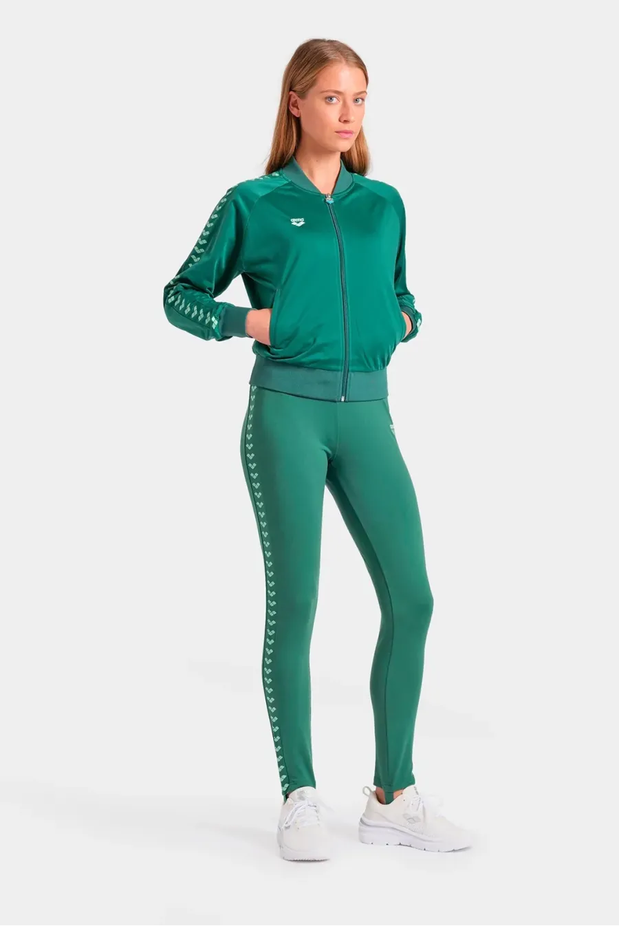 Реглан Arena Relax Iv Team Jacket 001223-661
