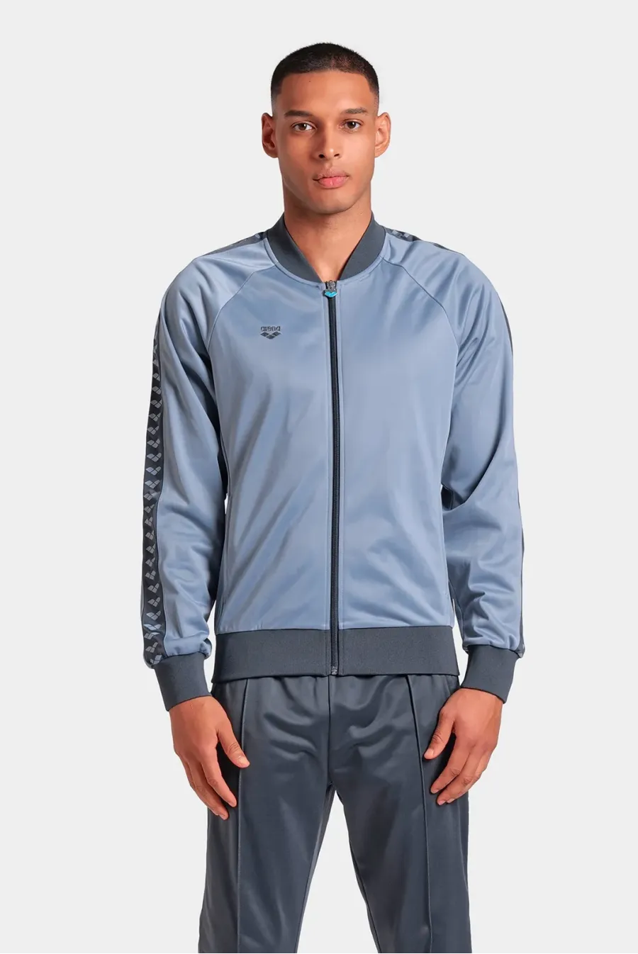 Реглан Arena Relax Iv Team Jacket 002723-550