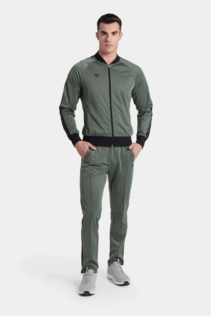 Реглан Arena Relax Iv Team Jacket 002723-655