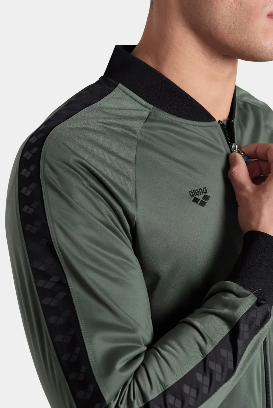 Реглан Arena Relax Iv Team Jacket 002723-655