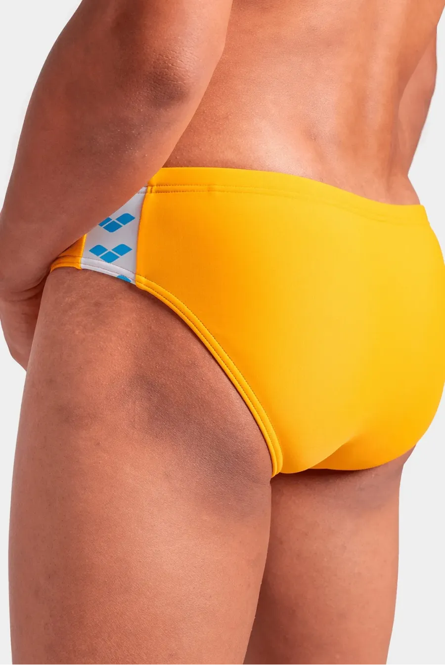 Плавки Arena Icons Swim Briefs Solid 005049-301
