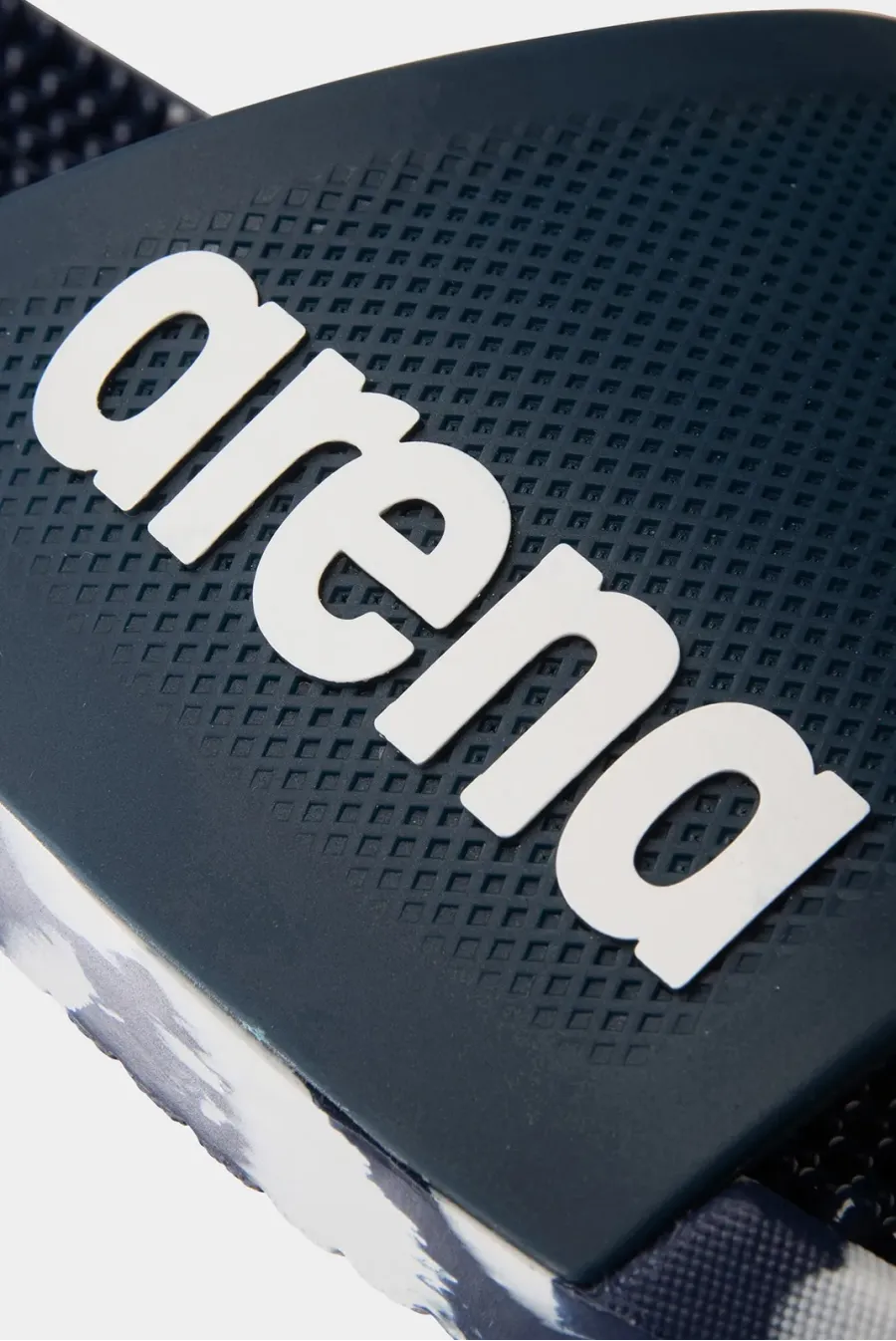 Тапочки Arena Marco Bi 006875-102