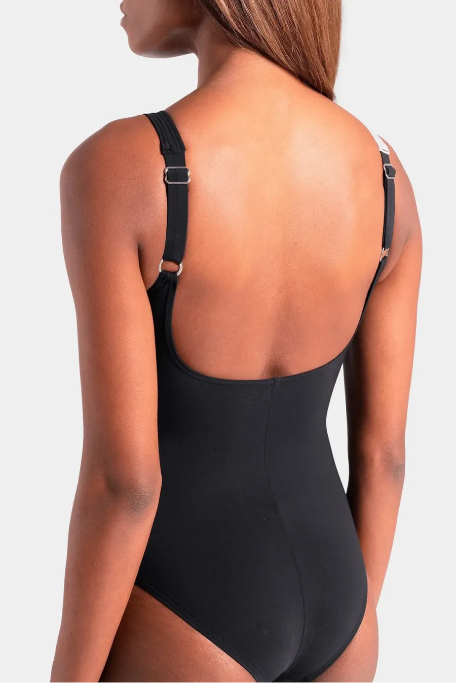 Купальник Arena Swimsuit Liliana U Back C Cup 008126-510