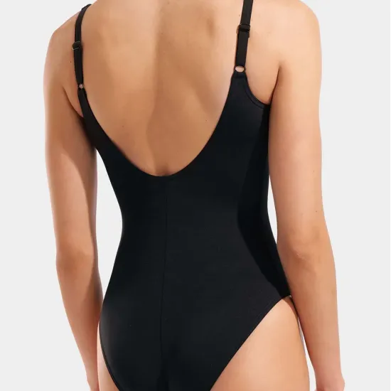Купальник Arena Swimsuit Victoria U Back Solid 008868-505