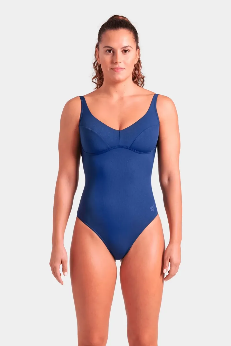 Купальник Arena Swimsuit Victoria U Back Solid 008868-700