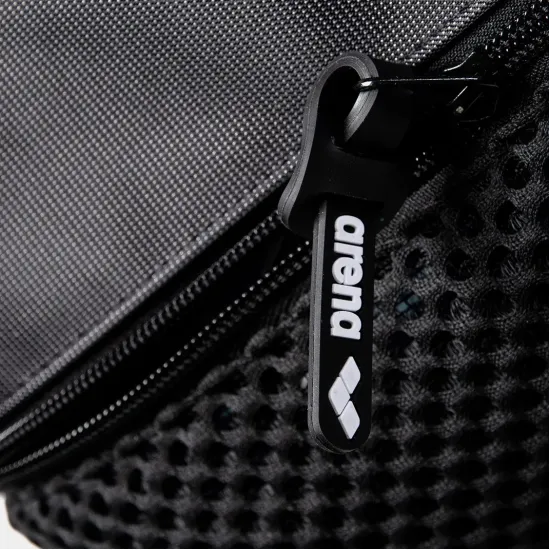 Сумка Arena One Go Pocket Bag 010242-100