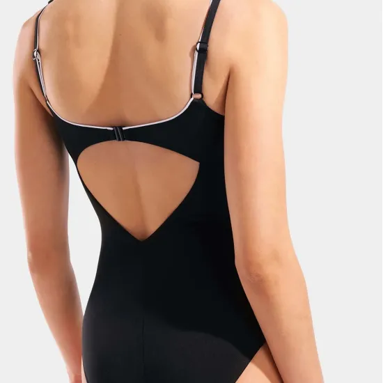 Купальник Arena Clip Back Swimsuit Solid B 010651-510