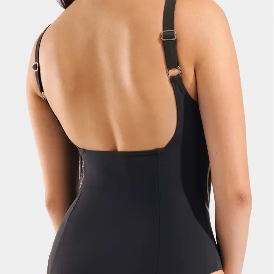 Купальник Arena Swimsuit Lili Squared Back 010844-500
