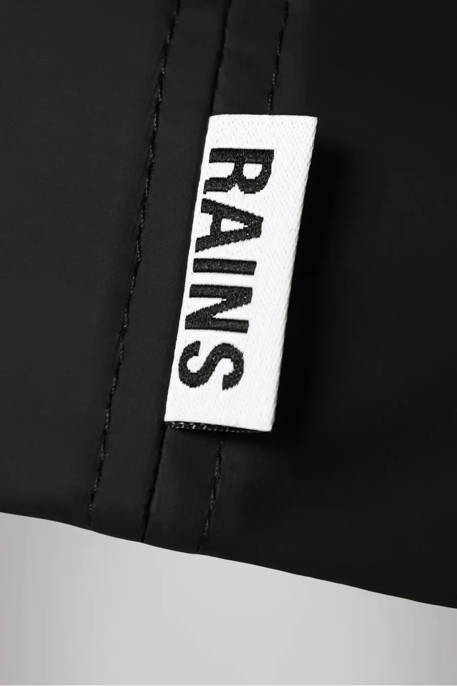 Бейсболка Rains Cap W1 13600-01