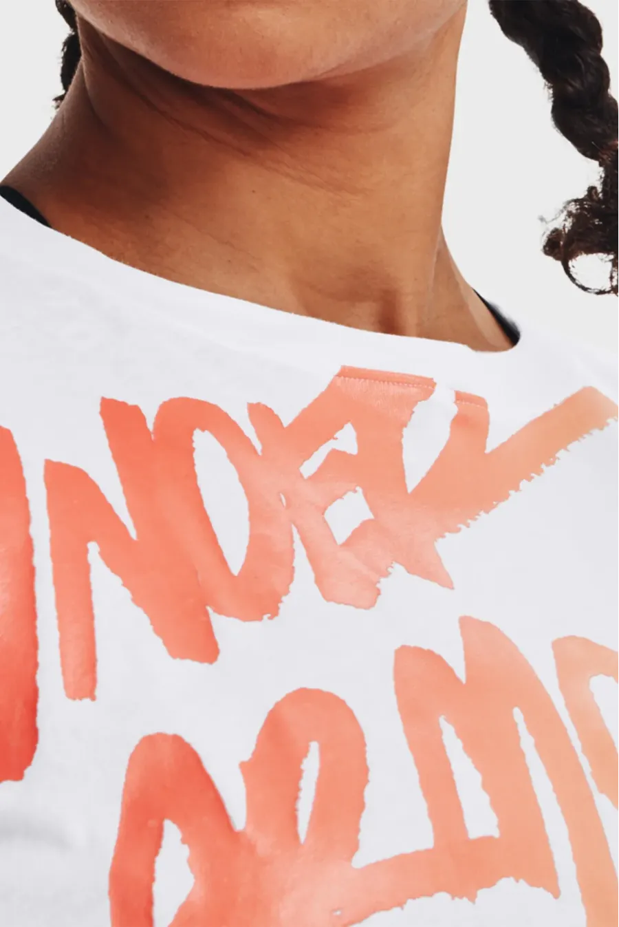 Футболка Under Armour Live Chroma Graphic Tee 1366006-100