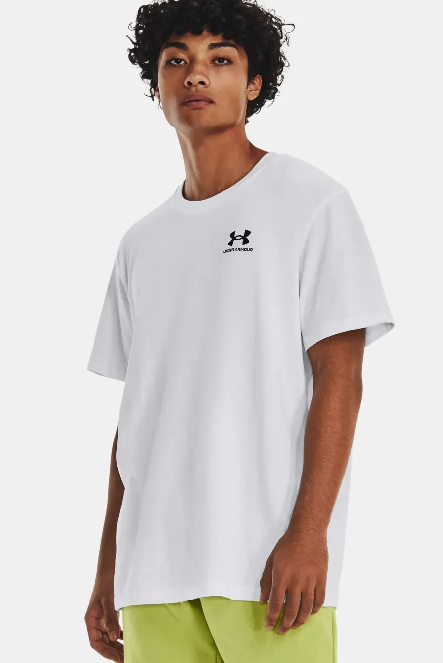 Футболка Under Armour Logo Embroidered Heavyweight 1373997-100