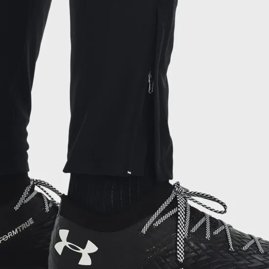 Спортивний костюм Under Armour Kit Challenger 1379592-001