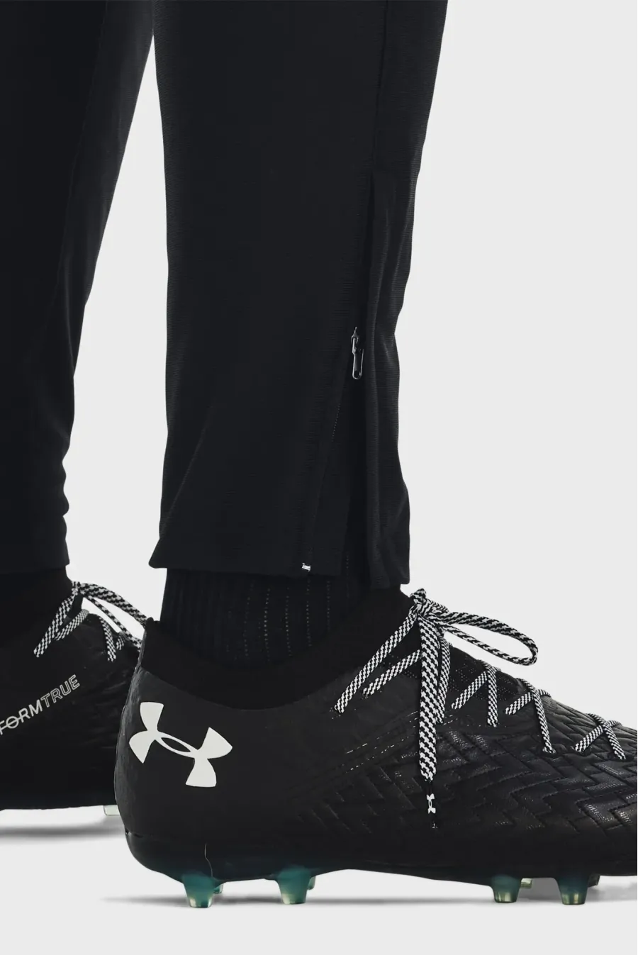 Спортивний костюм Under Armour Kit Challenger 1379592-001