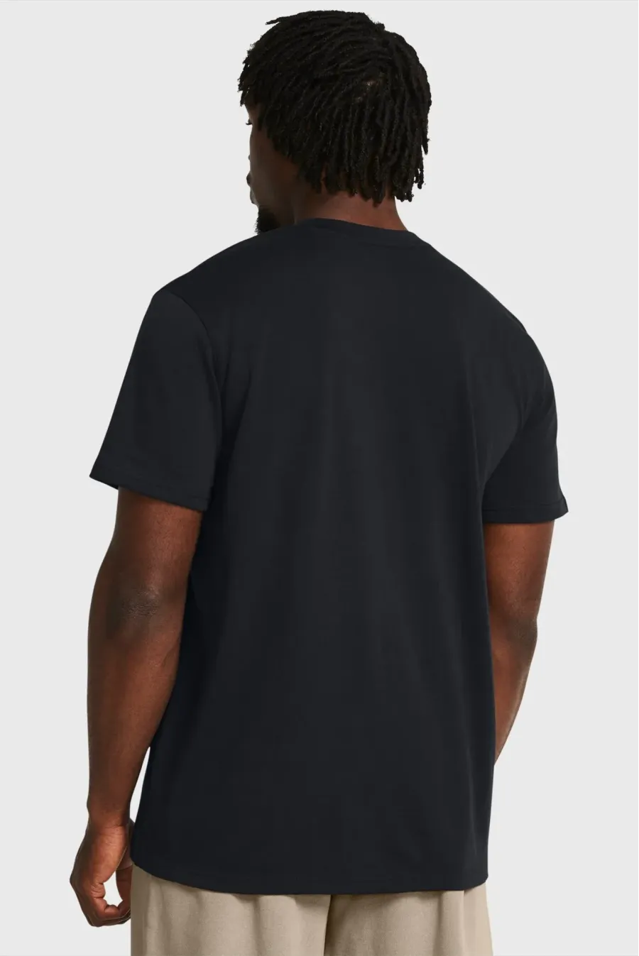 Футболка Under Armour HeatGear Loose Fit Chest Patch 1382902-001