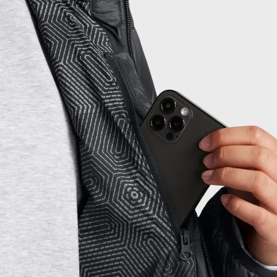 Куртка Under Armour Legend Down Hooded 1385852-001