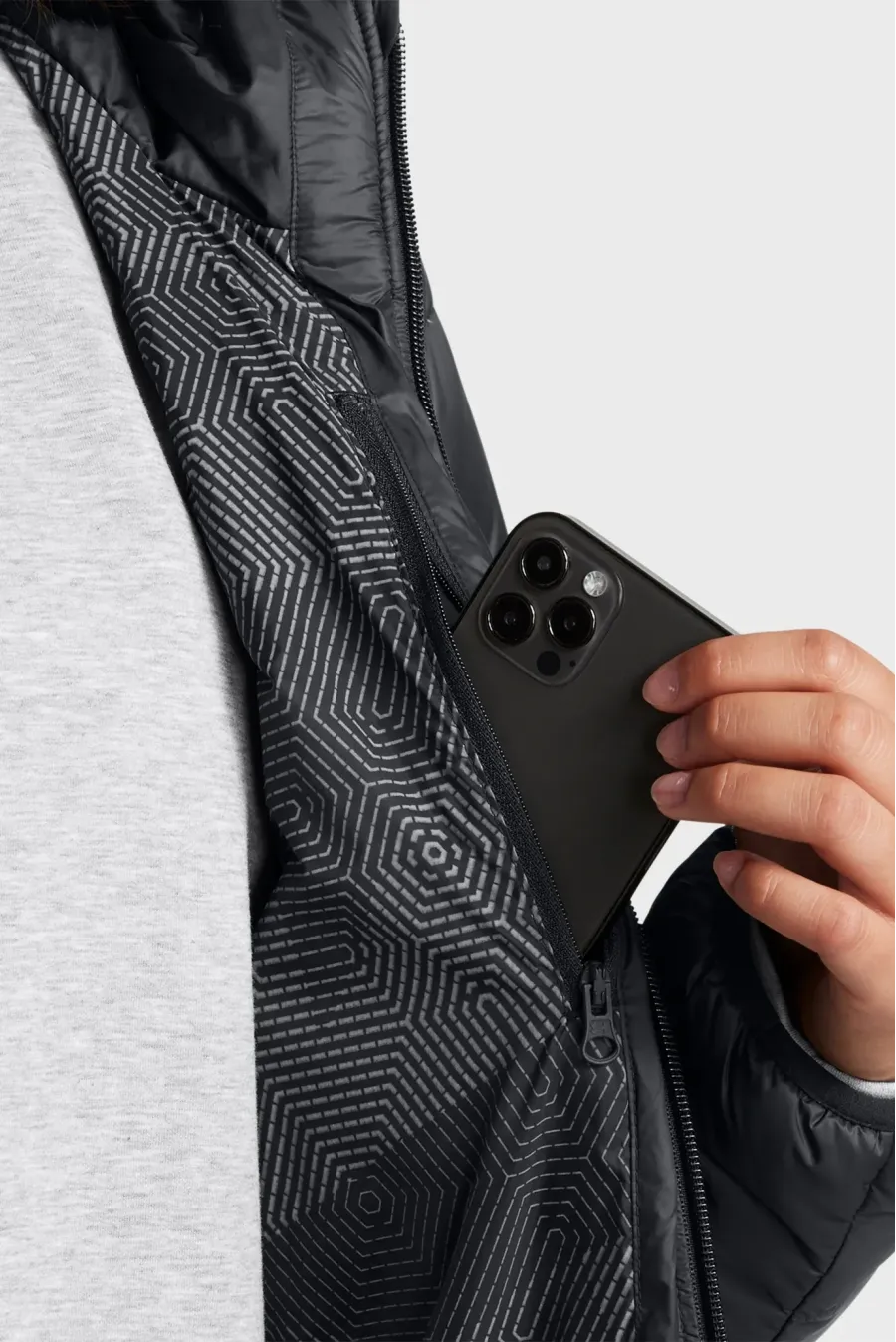 Куртка Under Armour Legend Down Hooded 1385852-001