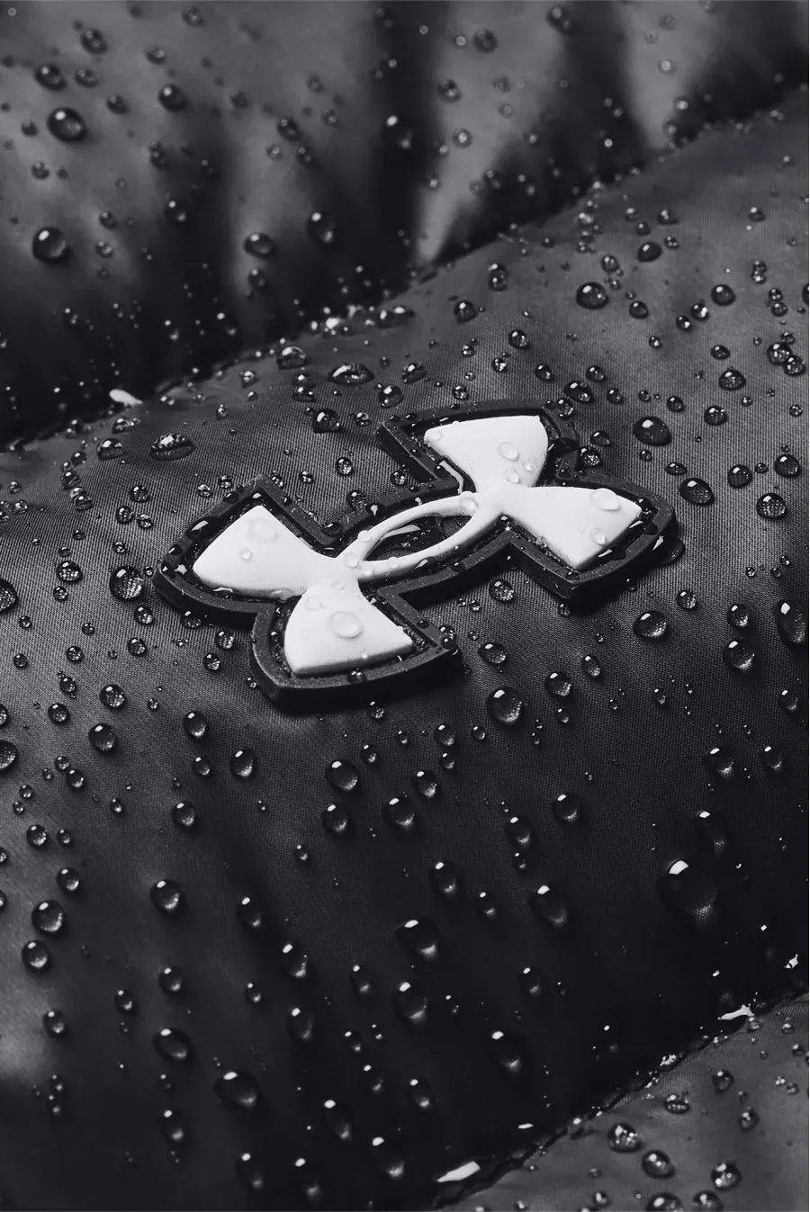 Куртка Under Armour Legend Down Hooded 1385852-001