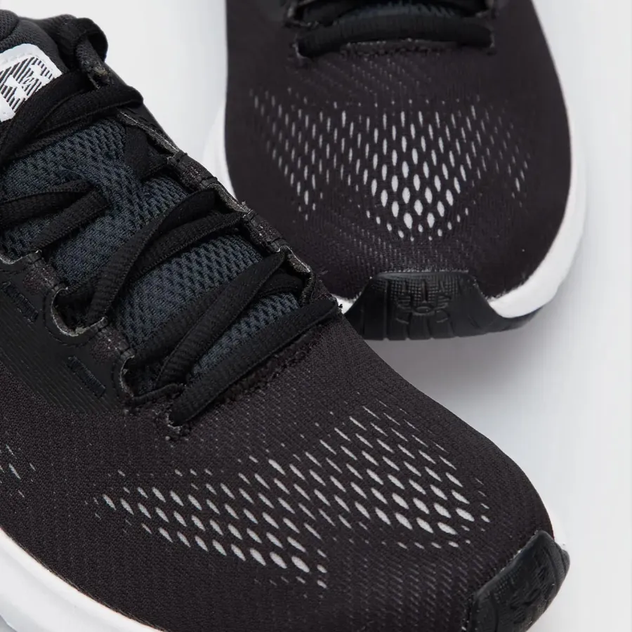 Кросівки Under Armour Charged Rogue 4 3026998-001