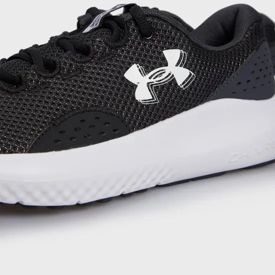 Кросівки Under Armour Surge 4 3027007-001