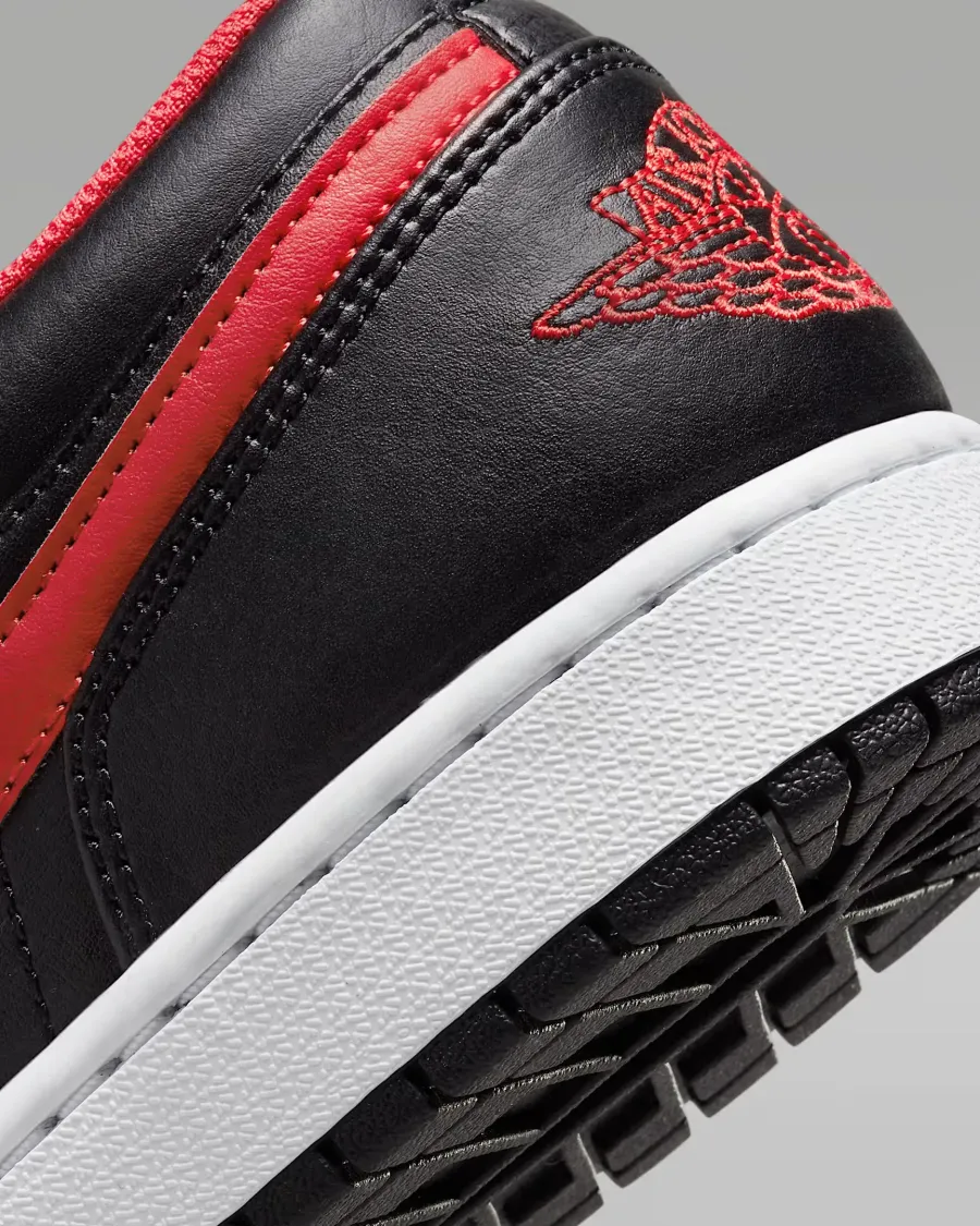 Кросівки Nike Air Jordan 1 Low 553558-063