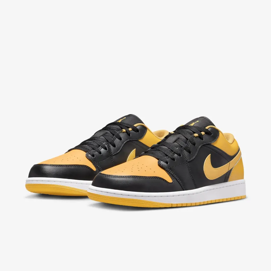 Кросівки Nike Air Jordan 1 Low 553558-072