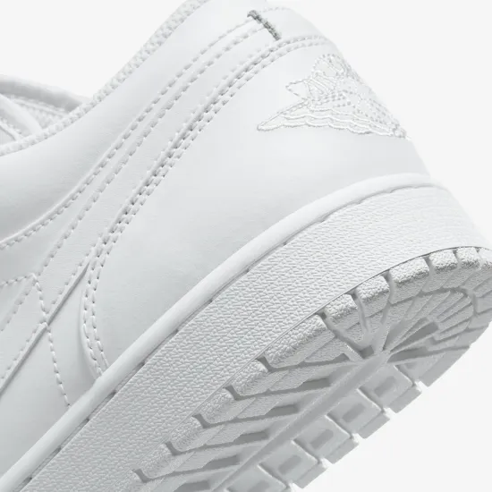Кросівки Nike Air Jordan 1 Low 553558-136