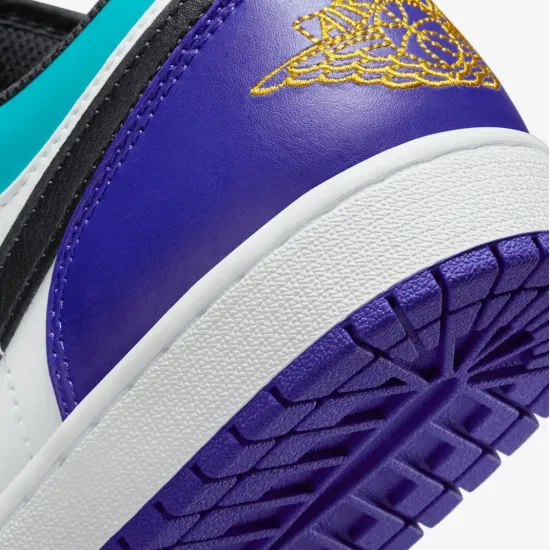 Кросівки Nike Air Jordan 1 Low 553558-154