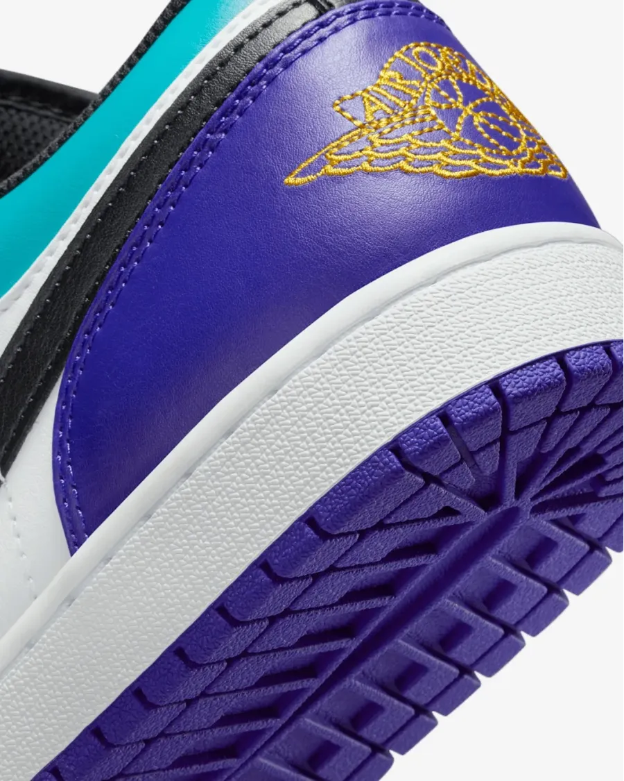 Кросівки Nike Air Jordan 1 Low 553558-154