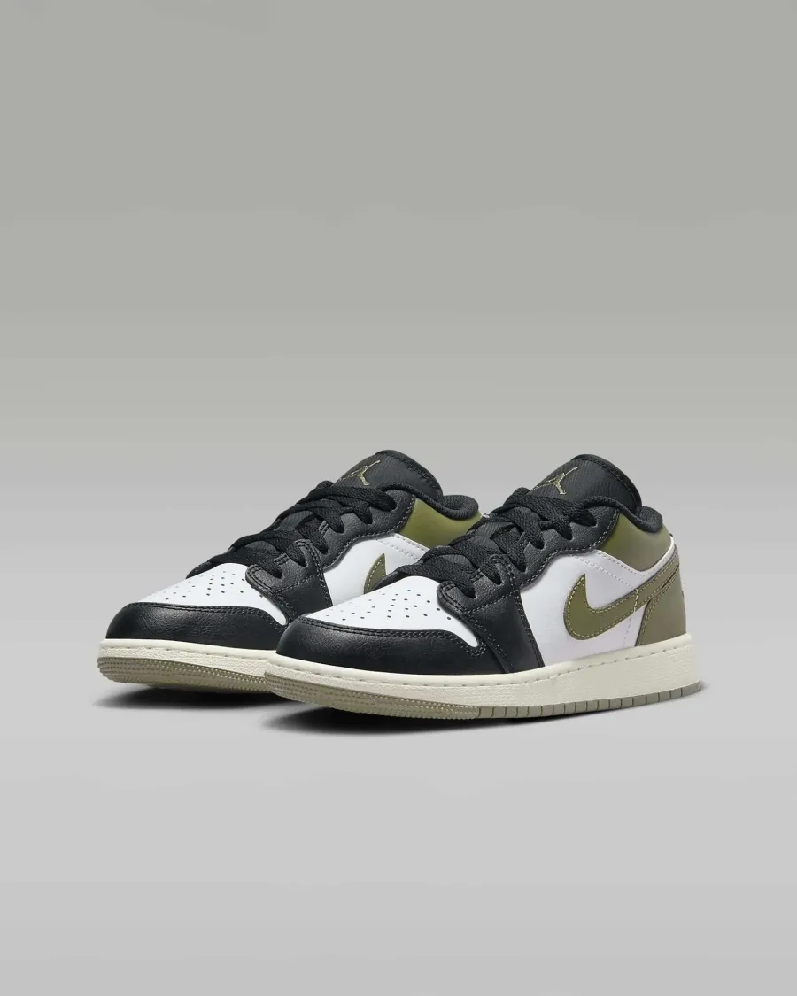 Кросівки Nike Air Jordan 1 Low 553560-092