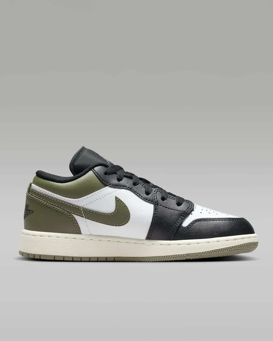Кросівки Nike Air Jordan 1 Low 553560-092