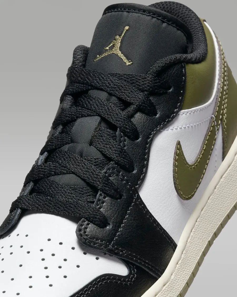 Кросівки Nike Air Jordan 1 Low 553560-092