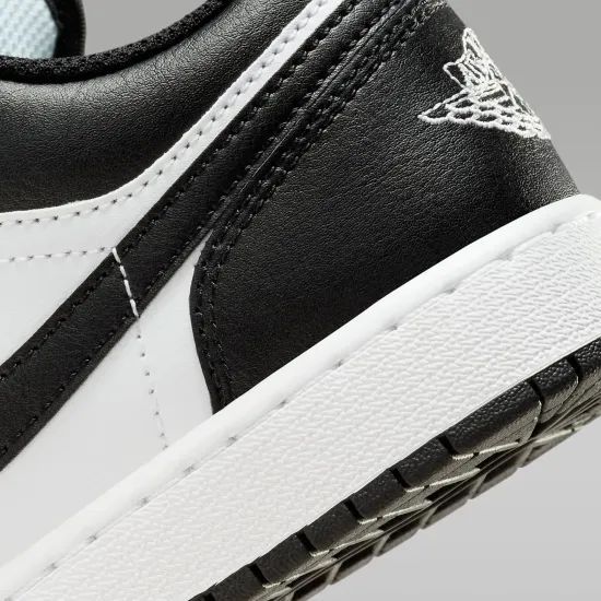 Кросівки Nike Air Jordan 1 Low 553560-132
