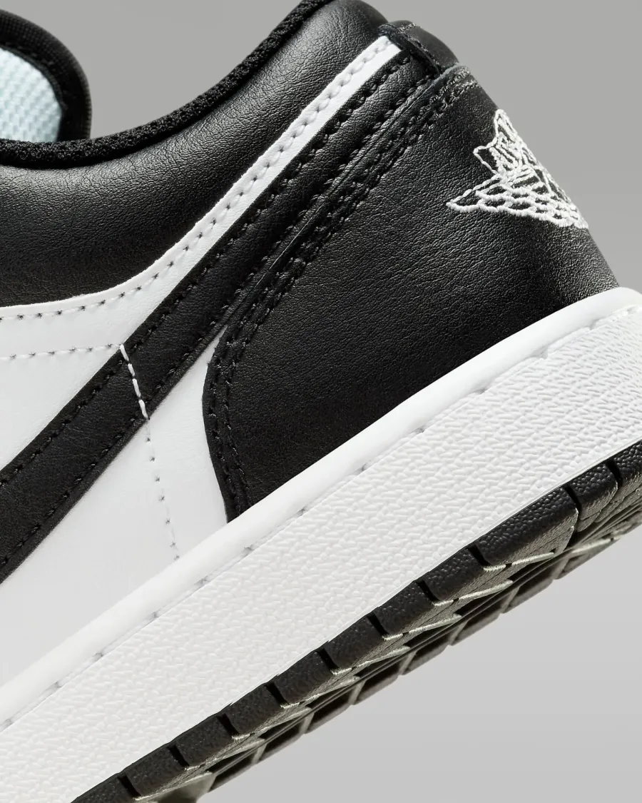 Кросівки Nike Air Jordan 1 Low 553560-132