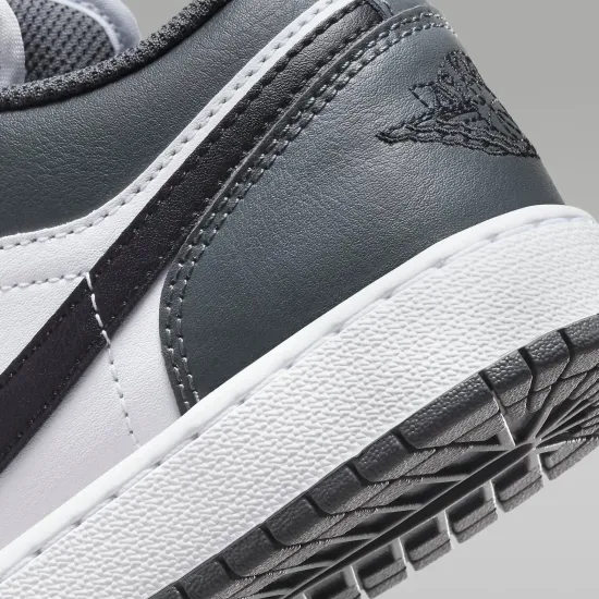 Кросівки Nike Air Jordan 1 Low 553560-152