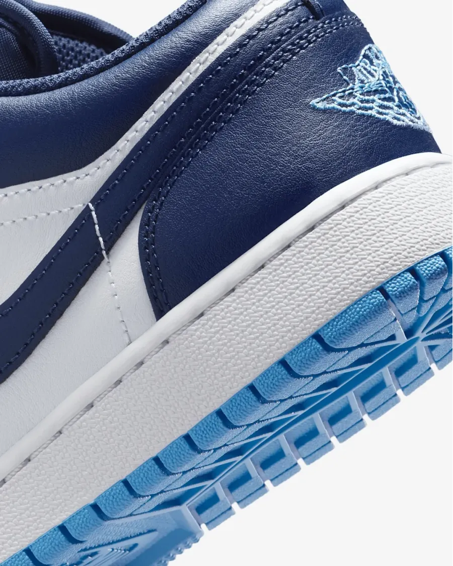 Кросівки Nike Air Jordan 1 Low 553560-404