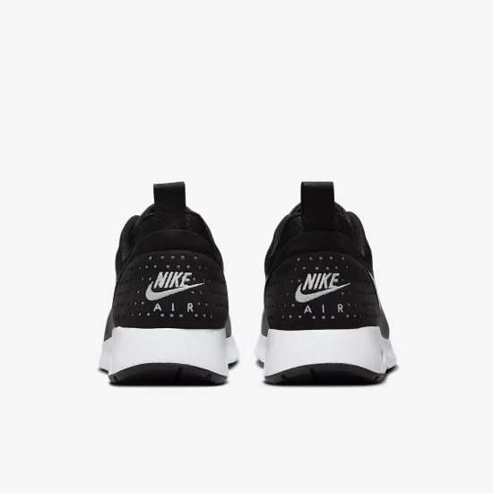 Кросівки Nike Air Max Tavas 705149-009