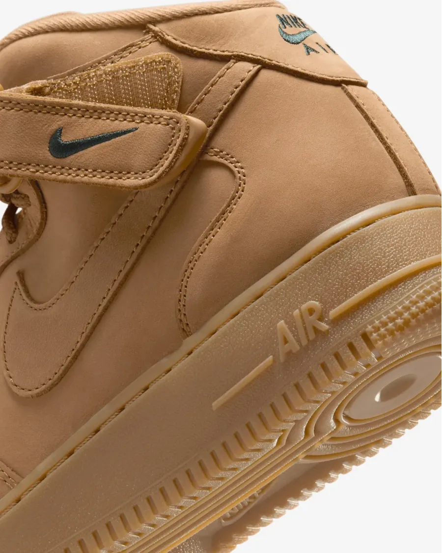Кросівки Nike Air Force 1 Mid ’07 Premium QS 715889-200