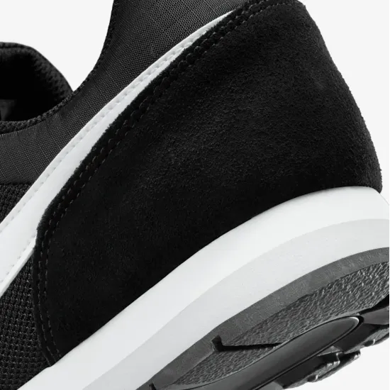 Кросівки Nike MD Runner 2 749869-018