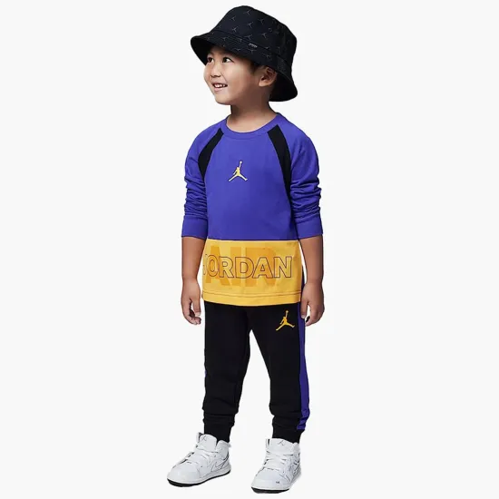 Костюм Nike Air Jordan Baseline Raglan Crew Set 75C053-023