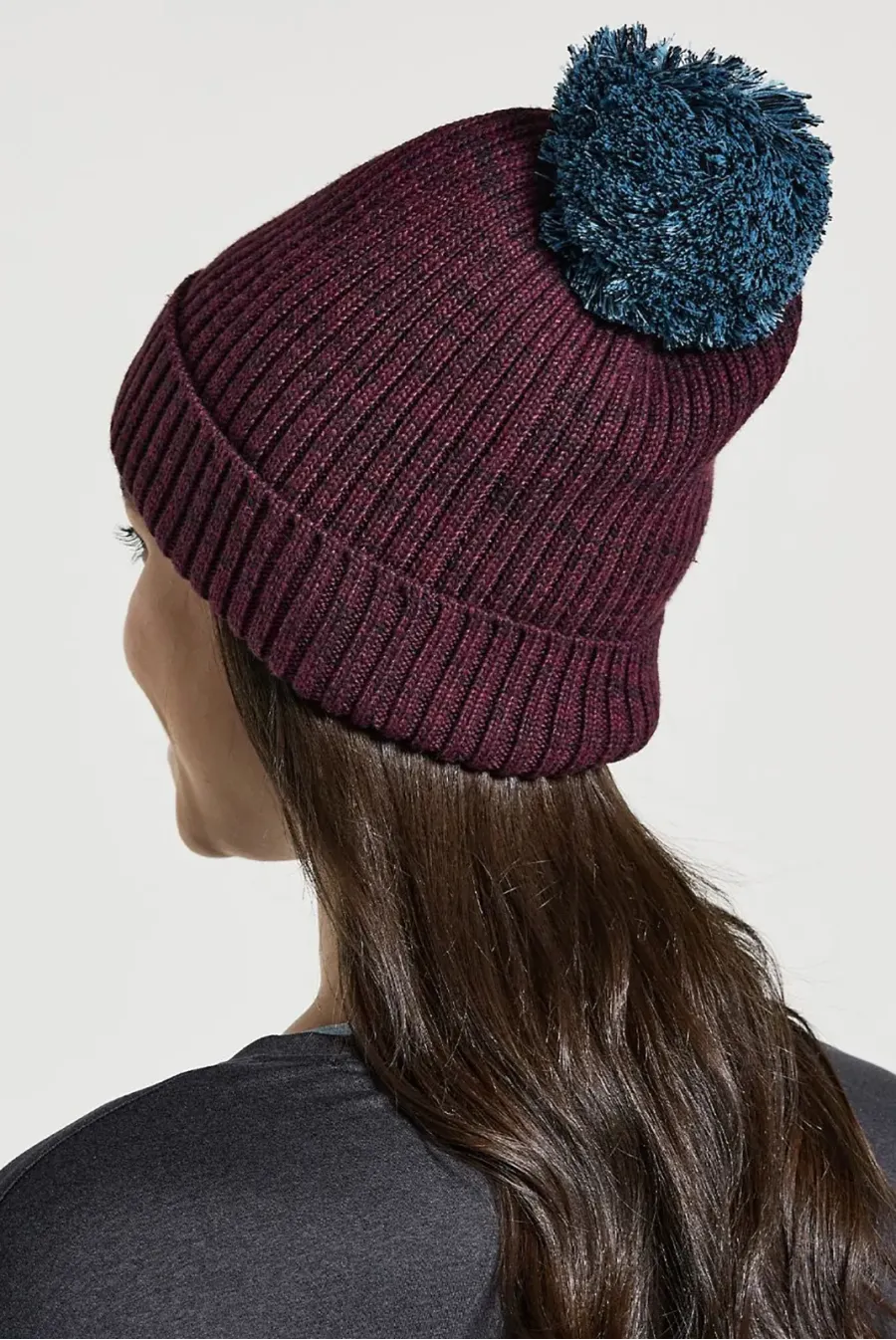 Шапка Saucony Rested Pom Beanie 800031-SU