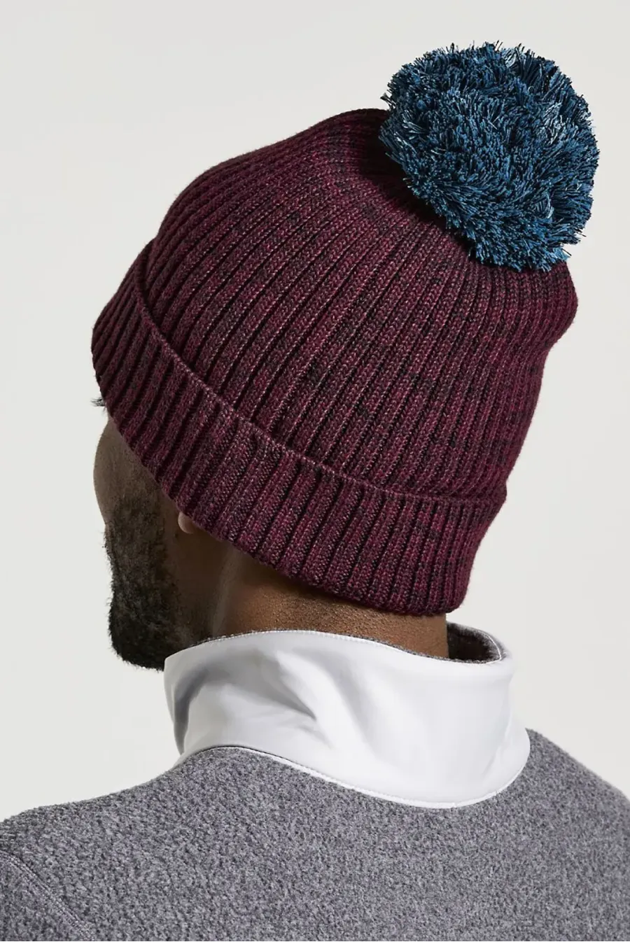 Шапка Saucony Rested Pom Beanie 800031-SU