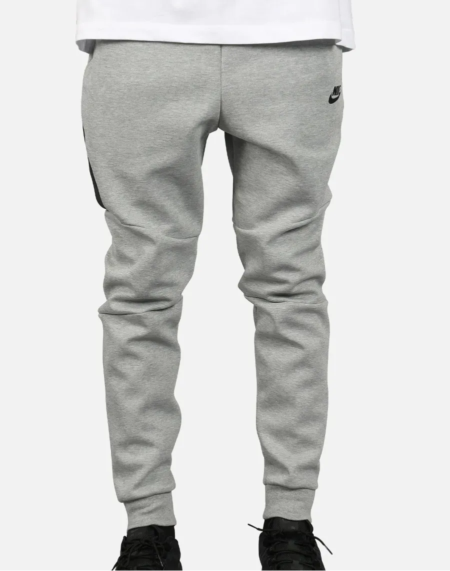 Штани Nike Sportswear Tech Fleece Joggers 805162-063