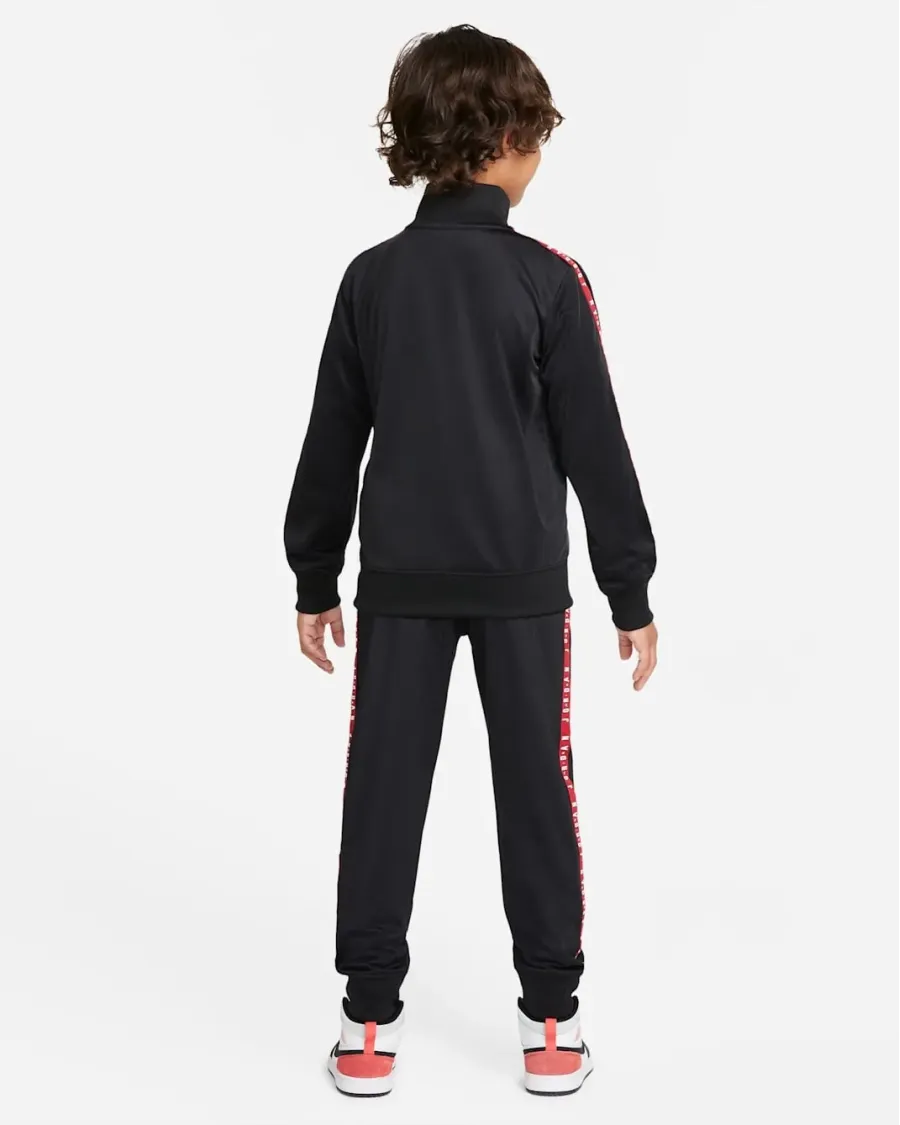 Костюм Nike Air Jordan Tricot Set 85A449-023