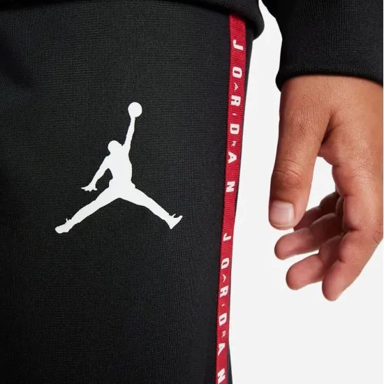 Костюм Nike Air Jordan Tricot Set 85A449-023