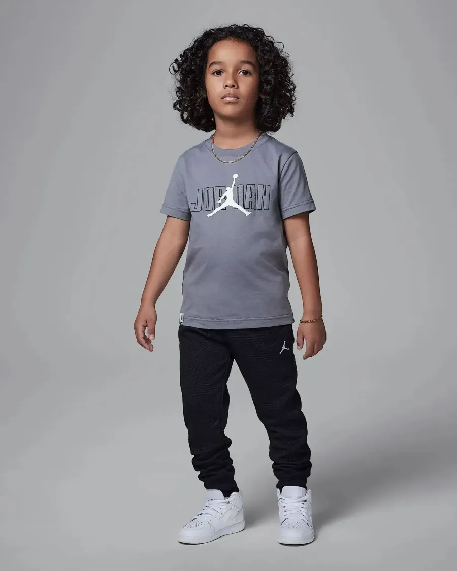 Комплект Nike Air Jordan Sneaker School 85D722-023