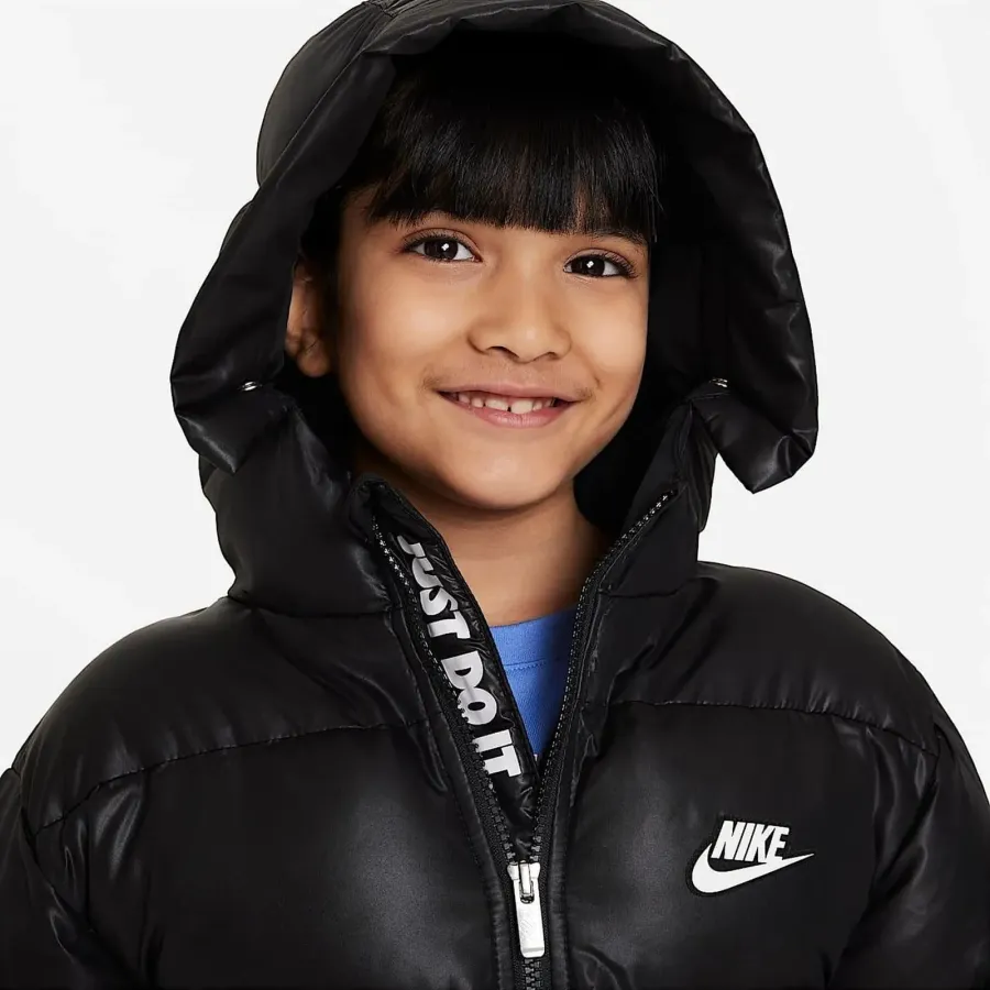 Куртка Nike Water Resistant 86L074-023