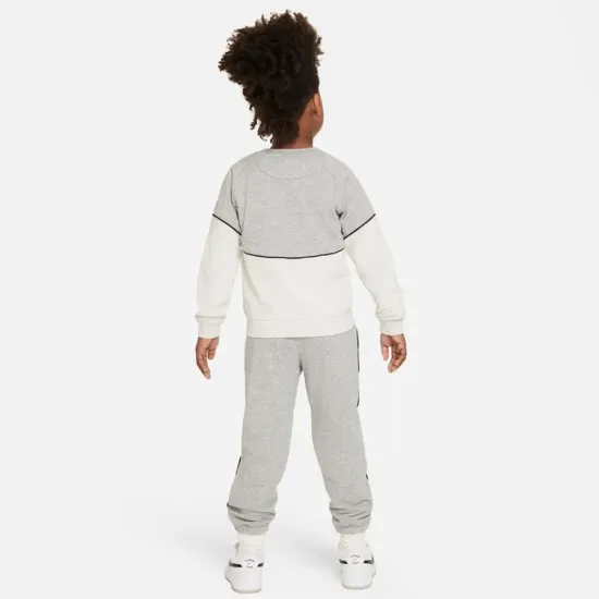 Костюм Nike Sportswear Amplify French Terry Crew Set 86L198-042