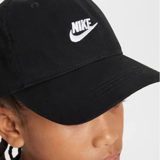 Кепка Nike Futura Curve Brim 8A2902-023
