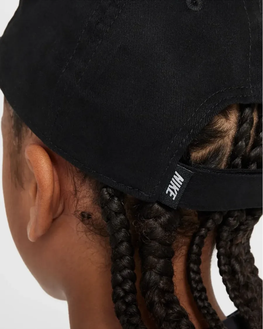 Кепка Nike Futura Curve Brim 8A2902-023