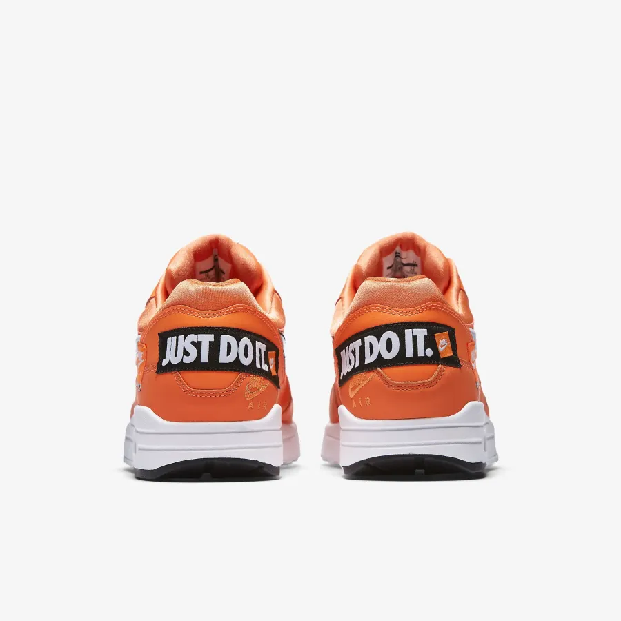 Кросівки Nike Air Max 1 LX 917691-800